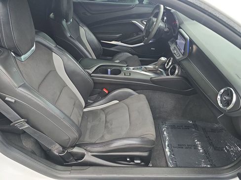 Used 2021 Chevrolet Camaro SS image 30