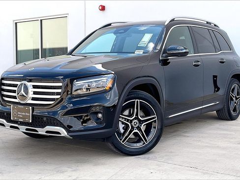 New 2026 Mercedes-Benz GLB 250 4MATIC image 2