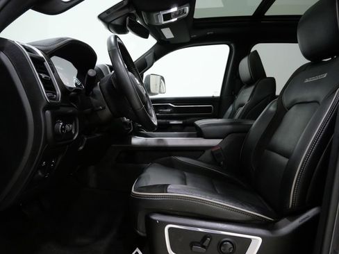 Used 2023 RAM 1500 Laramie image 12