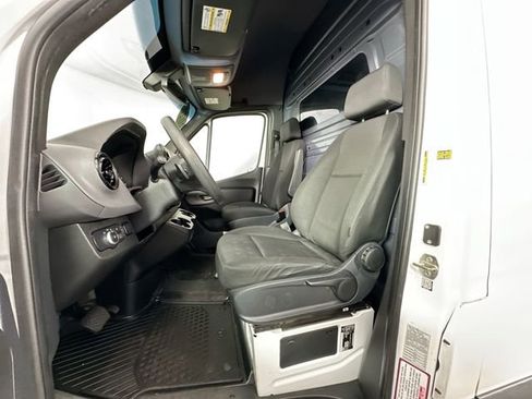 Used 2020 Mercedes-Benz Sprinter 2500 w/ Driver Convenience Package image 11