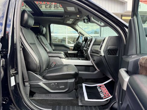 Used 2017 Ford F350 Lariat w/ Lariat Ultimate Package image 40