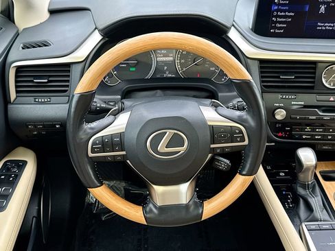 Used 2022 Lexus RX 450hL AWD w/ Premium Package image 23