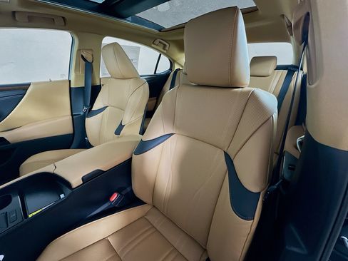 New 2025 Lexus ES 350 w/ Luxury Package image 20