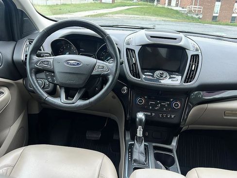 Used 2018 Ford Escape Titanium w/ Ford Safe & Smart Package AWD/4WD image 13