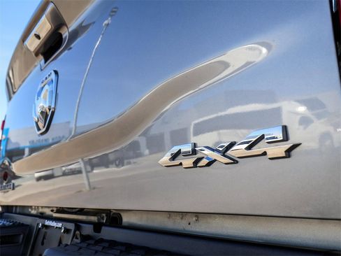 Used 2020 RAM 3500 Laramie image 13