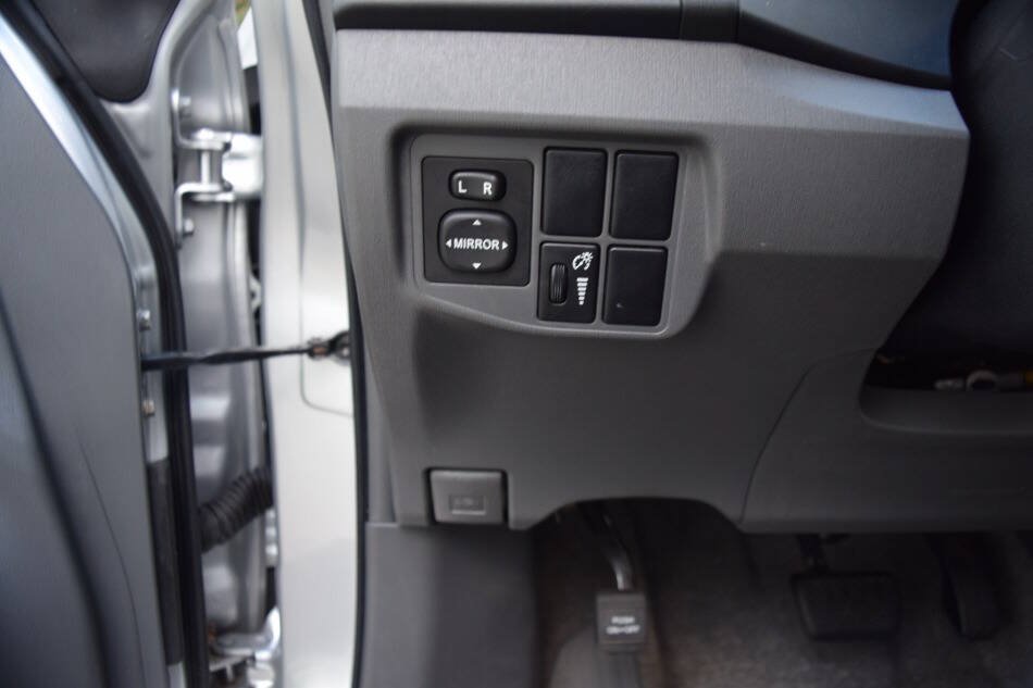Used 2010 Toyota Prius Two w/ Preferred Accessory Pkg FWD image 63