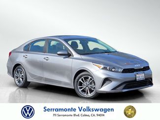 Used 2022 Kia Forte LXS video 1