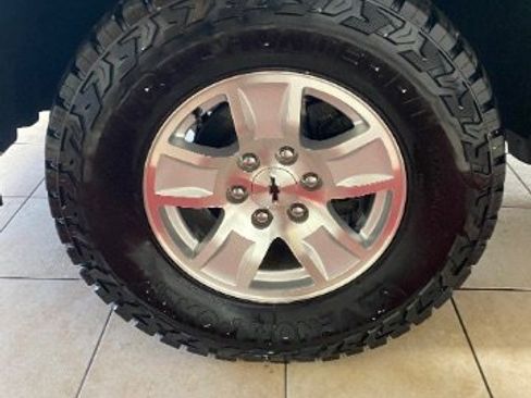 Used 2018 Chevrolet Silverado 1500 LTZ image 34