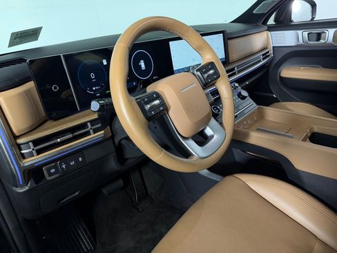 Used 2025 Hyundai Santa Fe Limited image 23