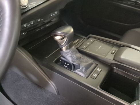 Used 2022 Lexus ES 300h w/ Premium Package FWD image 13