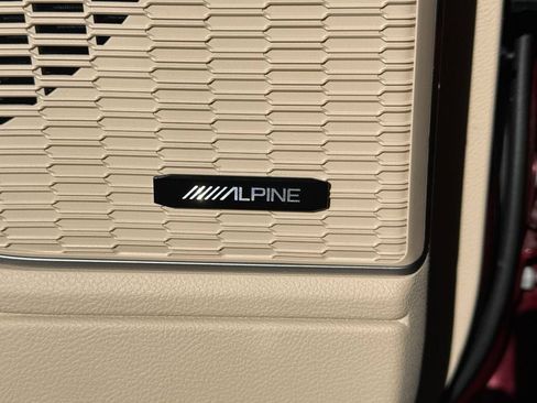 Used 2022 Jeep Grand Cherokee L Limited RWD image 23
