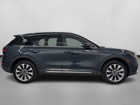 Used 2022 Lincoln Corsair Reserve w/ Elements Package image 11