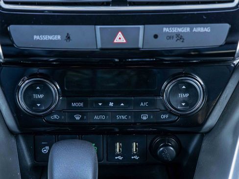 Used 2023 Mitsubishi Eclipse Cross SE image 13