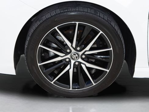 Used 2023 Toyota Camry SE image 32