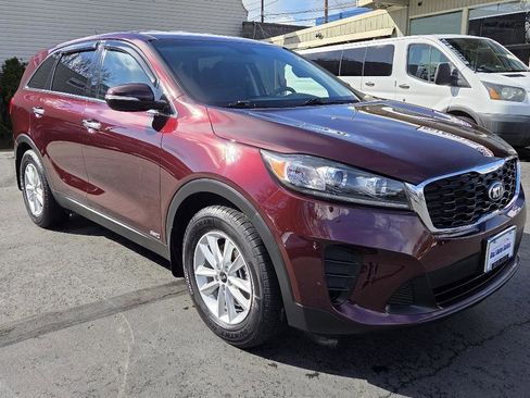 Used 2019 Kia Sorento AWD V6 image 5