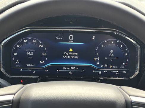 Used 2025 Chevrolet Silverado 1500 LT w/ Leather Package image 26