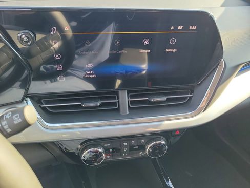 New 2026 Chevrolet Trax LT w/ Driver Confidence Package image 7