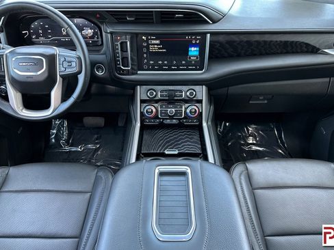Certified 2024 GMC Yukon XL Denali AWD/4WD image 15