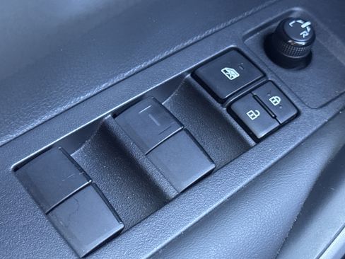 Used 2024 Toyota Corolla SE image 22