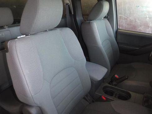 Used 2010 Nissan Frontier XE w/ XE Preferred Pkg image 29