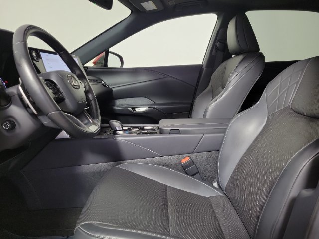 Used 2024 Lexus RX 350 FWD w/ Technology Package image 20