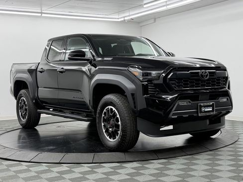 New 2025 Toyota Tacoma TRD Off-Road image 4