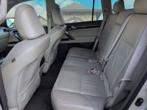 Used 2015 Lexus GX 460 image 13