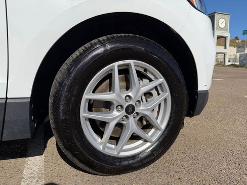 Used 2023 Ford Edge SEL image 30