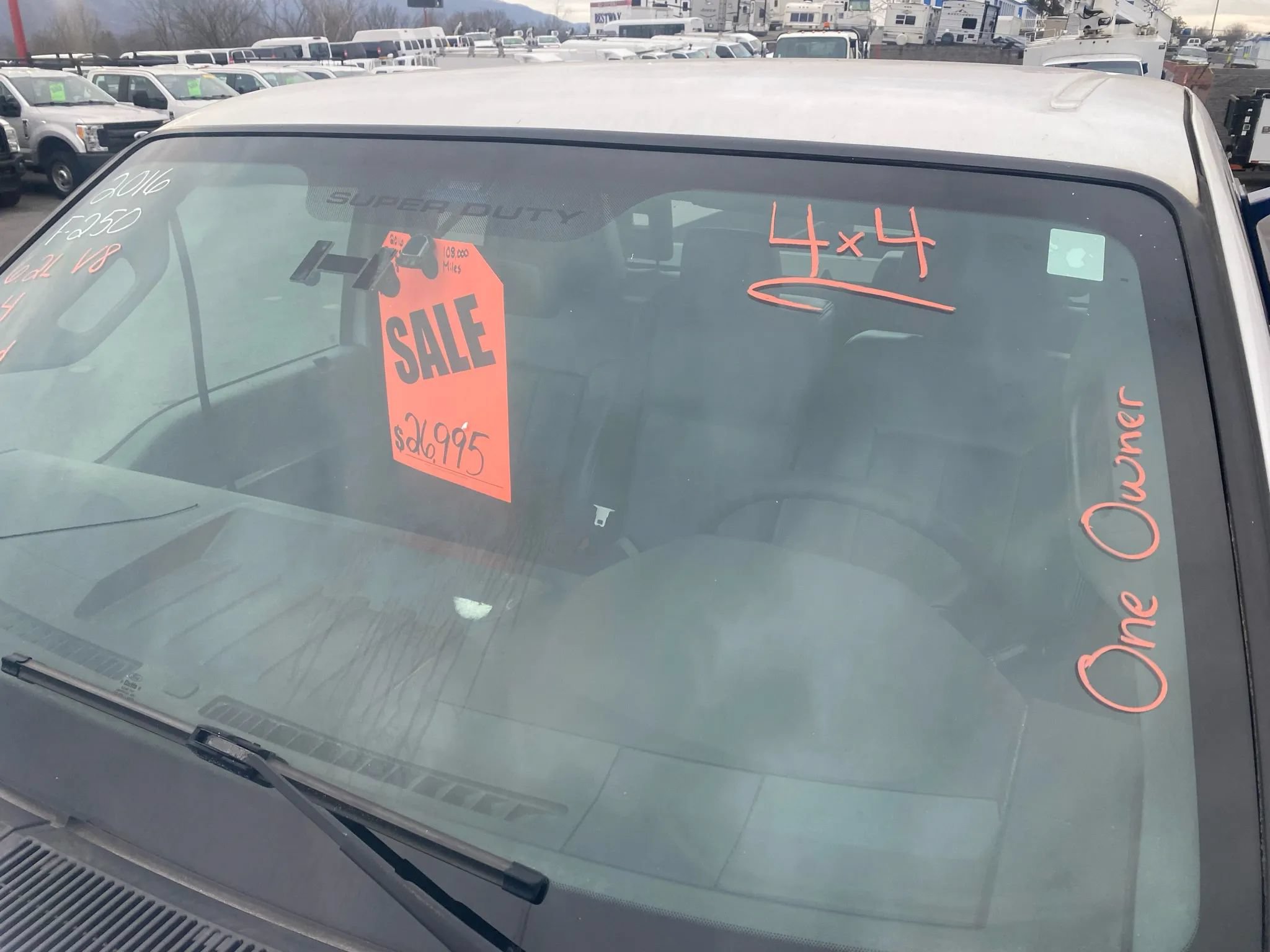 Used 2016 Ford F250 XL AWD/4WD image 4
