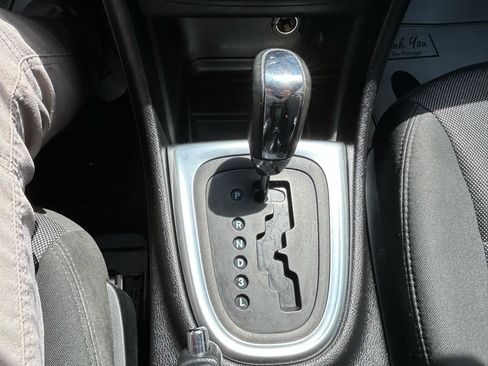 Used 2013 Dodge Avenger SE w/ Blacktop Pkg FWD image 24