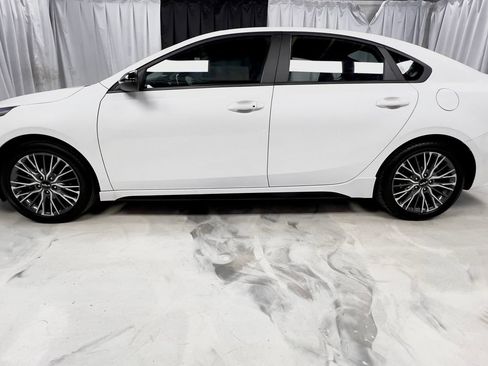 Used 2022 Kia Forte GT-Line w/ GT-Line Technology Package FWD image 11