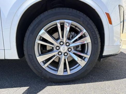 Certified 2023 Cadillac XT6 Premium Luxury AWD/4WD image 12
