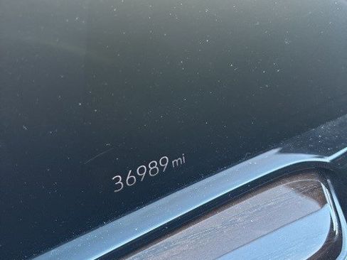 Used 2021 Cadillac Escalade ESV Sport Platinum w/ Heavy-Duty Trailer Package image 14