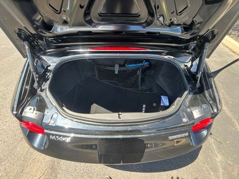 Certified 2024 MAZDA MX-5 Miata Club RWD image 19