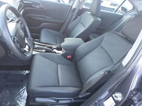 Used 2016 Honda Accord LX image 20