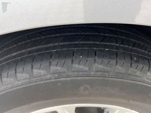 Certified 2024 Chevrolet Equinox LT FWD image 27