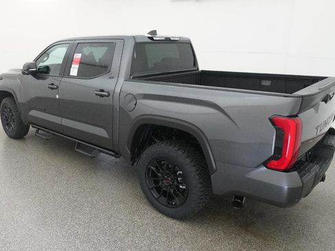 New 2026 Toyota Tundra SR5 AWD/4WD image 17