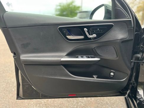 Used 2025 Mercedes-Benz C 300 Sedan image 31