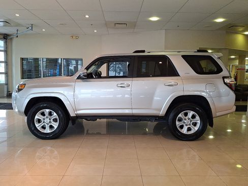 Certified 2021 Toyota 4Runner SR5 Premium image 4