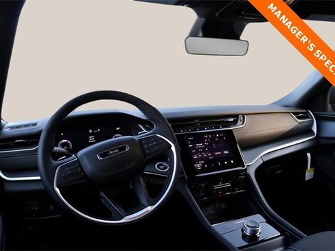 New 2025 Jeep Grand Cherokee L Laredo w/ Luxury Tech Group I image 15