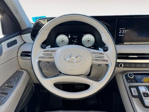 Used 2023 Hyundai Palisade Calligraphy image 12