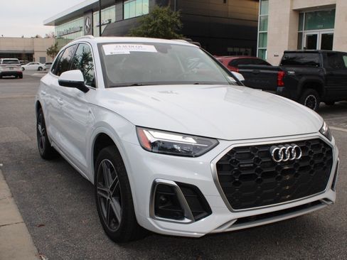 Used 2023 Audi Q5 e Premium image 19