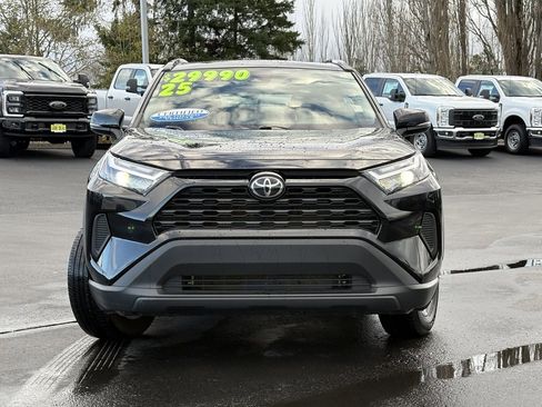 Used 2025 Toyota RAV4 XLE image 2