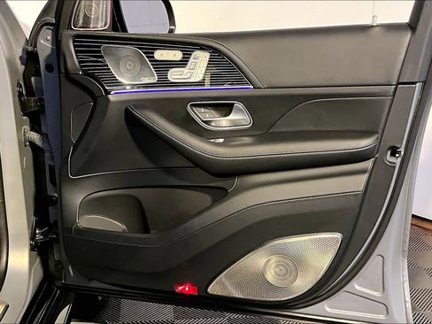 Certified 2023 Mercedes-Benz Maybach GLS 600 4MATIC image 23