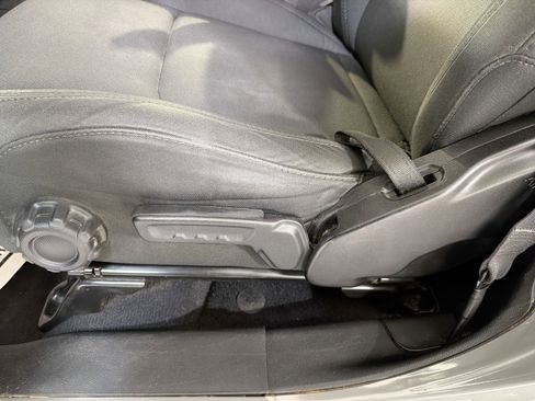 Used 2022 Jeep Gladiator Sport w/ Trailer Tow Package image 11