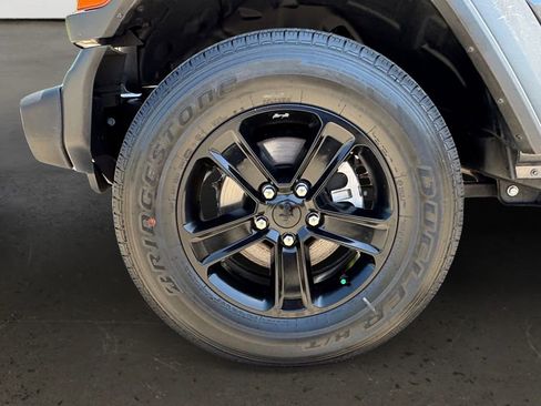 Used 2022 Jeep Wrangler Unlimited Sport image 10