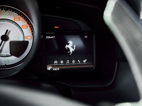 Used 2022 Ferrari F8 Tributo image 59