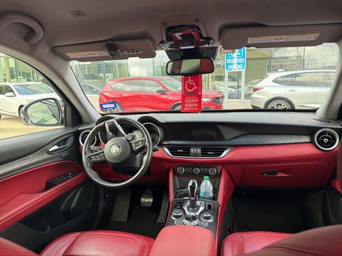 Used 2020 Alfa Romeo Stelvio w/ Nero Edizione RWD image 10