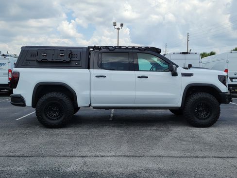 Used 2024 GMC Sierra 1500 AT4X w/ AT4X AEV Edition AWD/4WD image 8