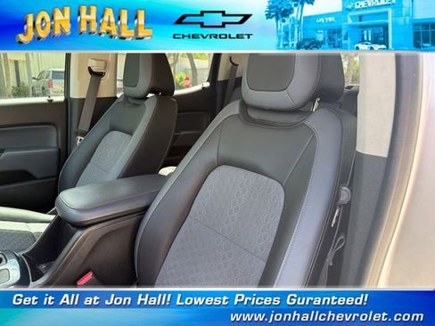 Used 2017 Chevrolet Colorado Z71 image 13